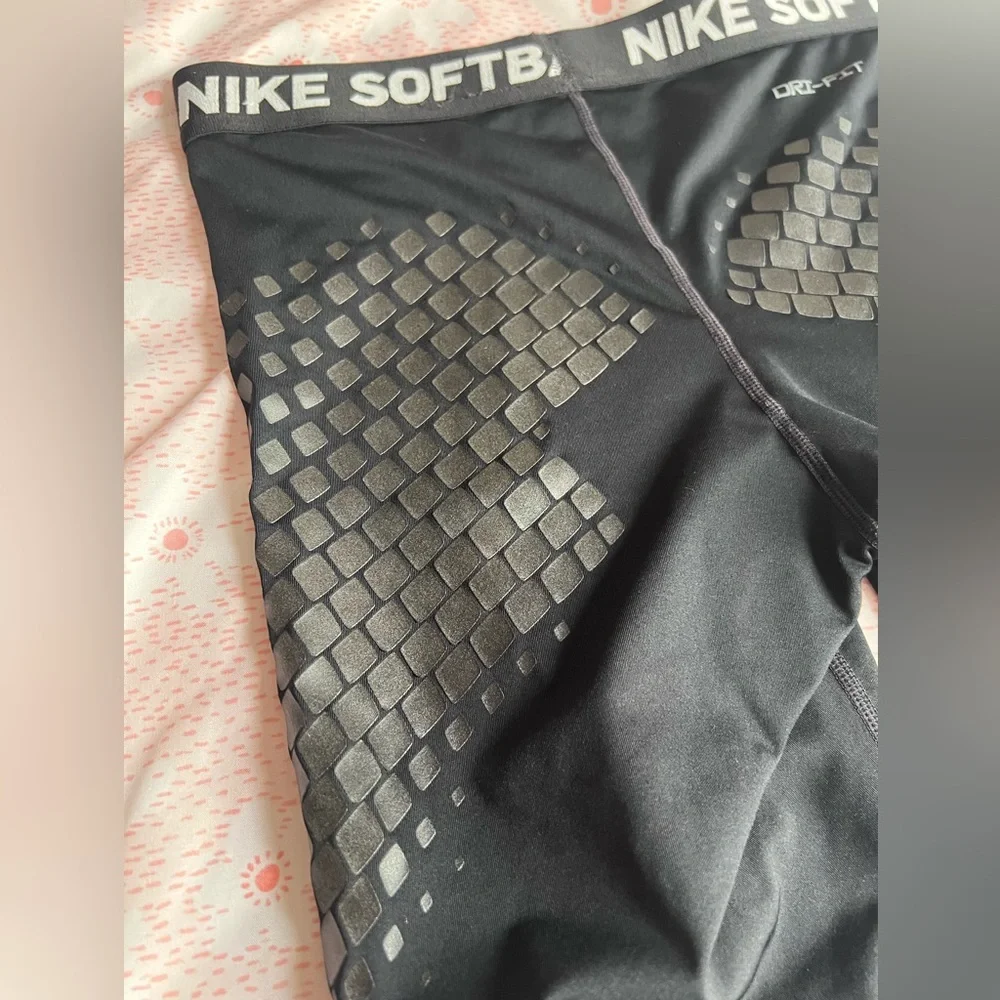 Nike Black Softball Shorts with Diamond Pattern Women’s Small